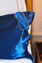 Load image into Gallery viewer, J'adore two-toned Silk Pillowcase in Navy/French Blue - Yvonne.b