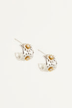 Load image into Gallery viewer, Sliver Daisy Stud Earrings - Yvonne.b