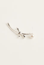 Load image into Gallery viewer, Sliver Sparkle Bow Earrings - Yvonne.b